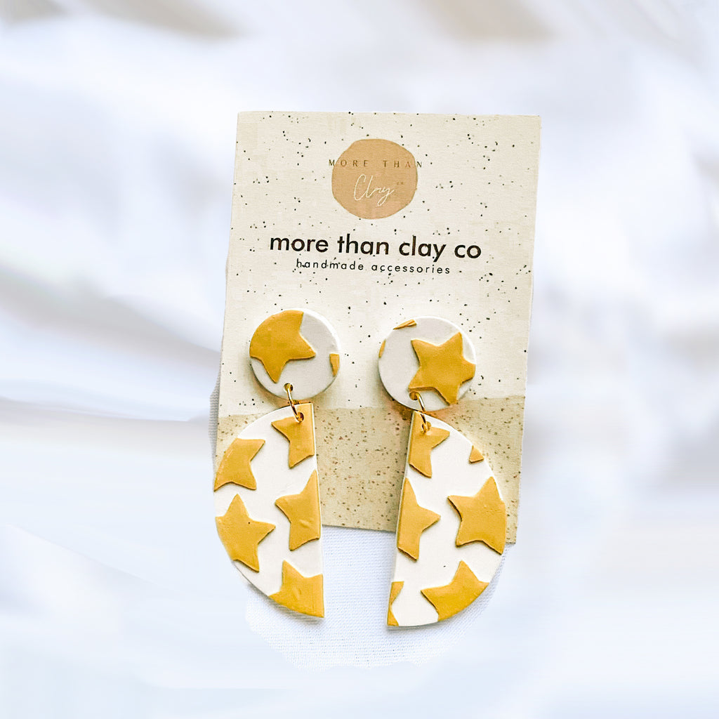 stars | white & mustard | half circles